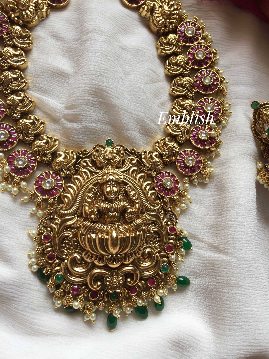 Lakshmi Kemp chakra annam Neckpiece -Green beads